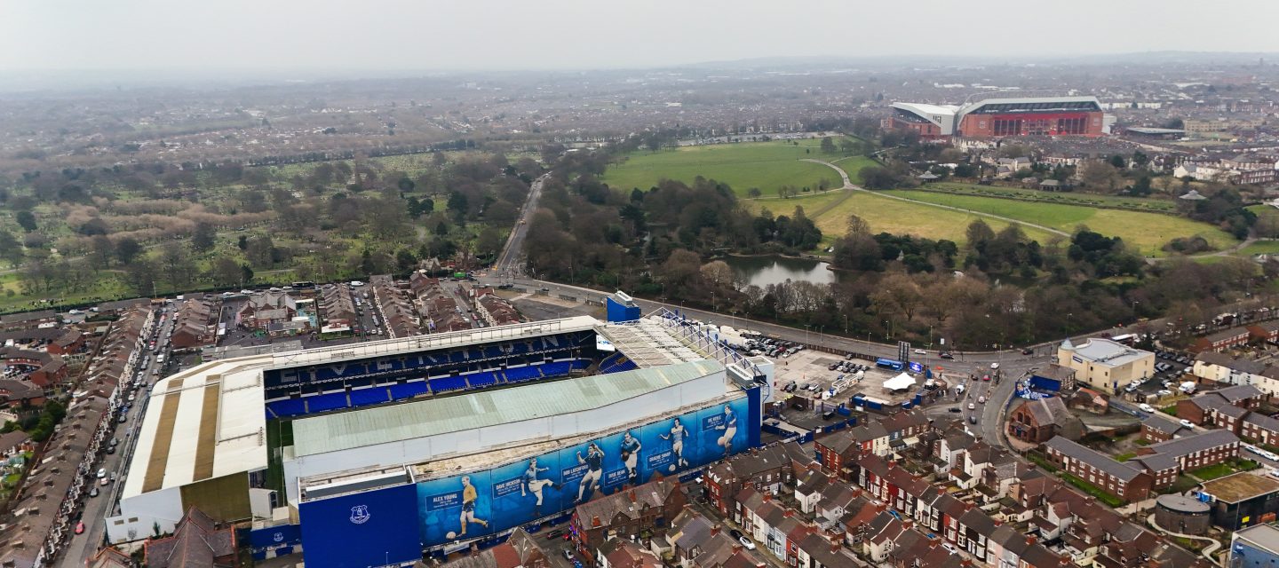 SANTOS Football Podcast: Voetbalstad Liverpool