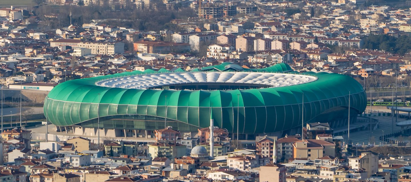 SANTOS Football Podcast: Moderne stadions